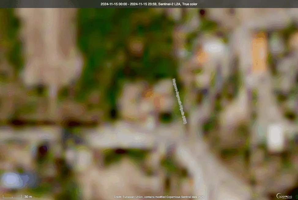 Animated image showing the damage at the affected site on Sentinel-2 satellite imagery
